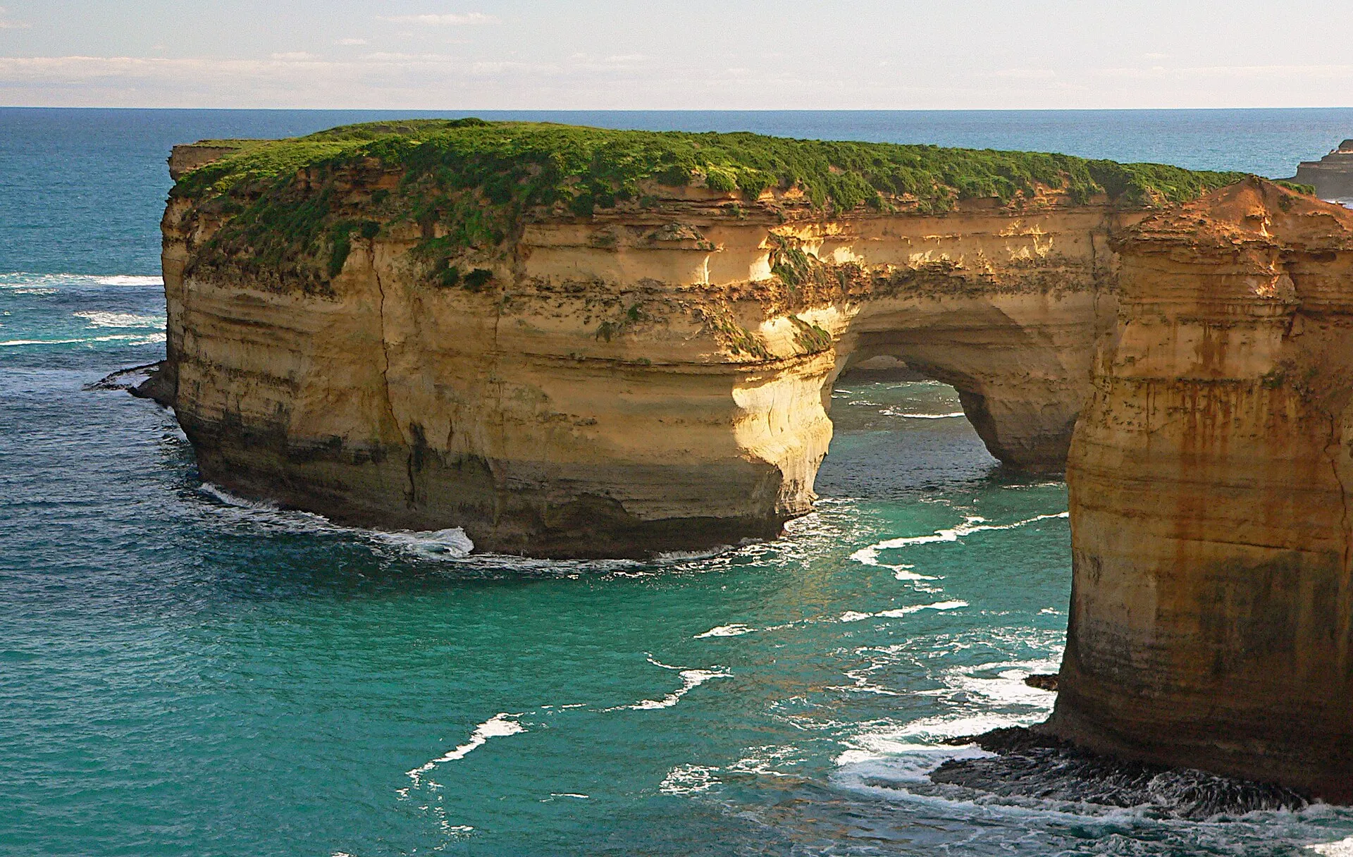 Great Ocean Road: A 7-Day Campervan Trip from Torquay to Warrnambool campervan route
