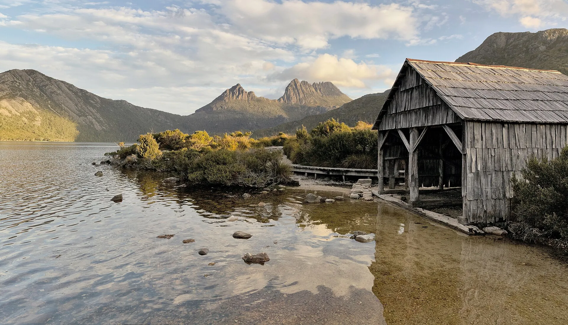 Tasmania's West Coast: A 5-Day Wilderness Campervan Loop from Hobart campervan route